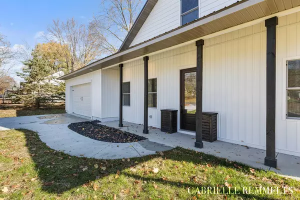 3678 Fuller NE Avenue, Grand Rapids, MI 49525