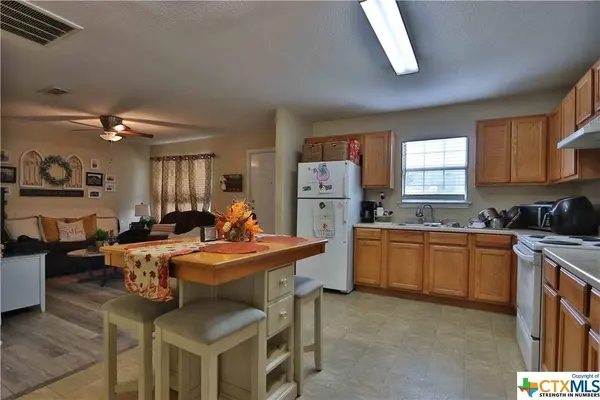 511 W Avenue C, Belton, TX 76513