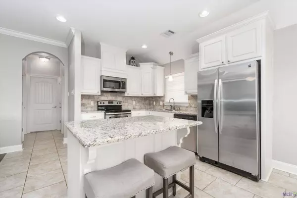 28290 LAKE BRUIN DR, Livingston, LA 70754