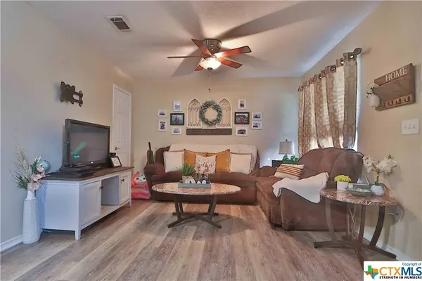 511 W Avenue C, Belton, TX 76513