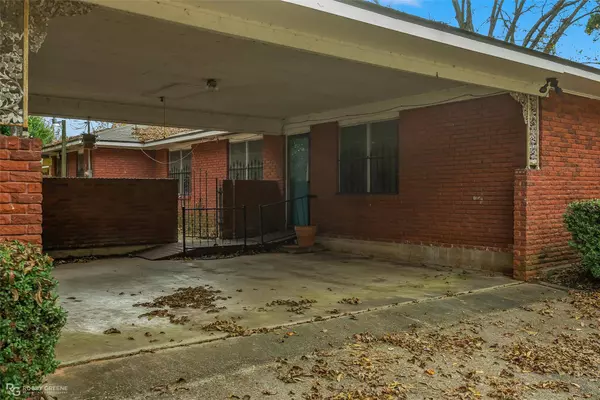 3001 W Cavett Drive, Shreveport, LA 71104