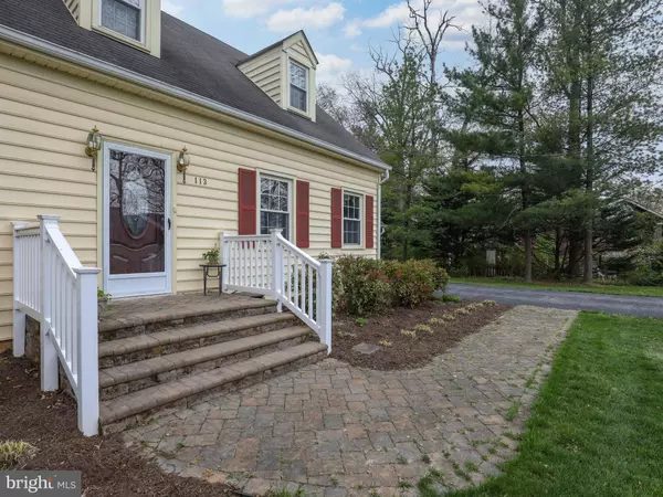 113 OAKWOOD CT, Winchester, VA 22601