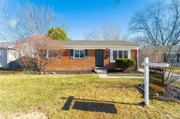 9523 WASHINGTON Street, Romulus, MI 48174