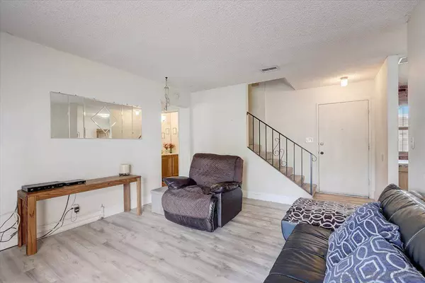 1800 Lindsley Park Dr, San Marcos, CA 92069