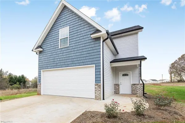 2486 Griffith RD, Winston Salem, NC 27103