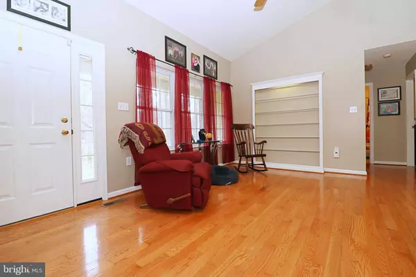 232 SHADY ACRES LN, Kearneysville, WV 25430