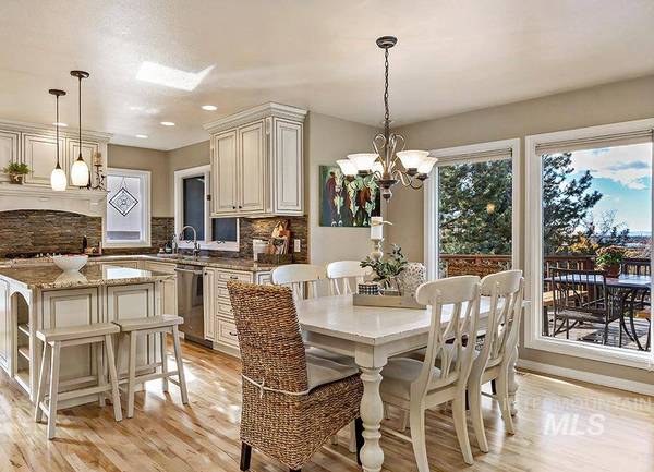 2169 E Ridgecrest Dr, Boise, ID 83712