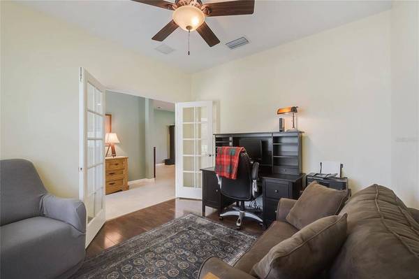 12215 WHISPER LAKE DR, Bradenton, FL 34211