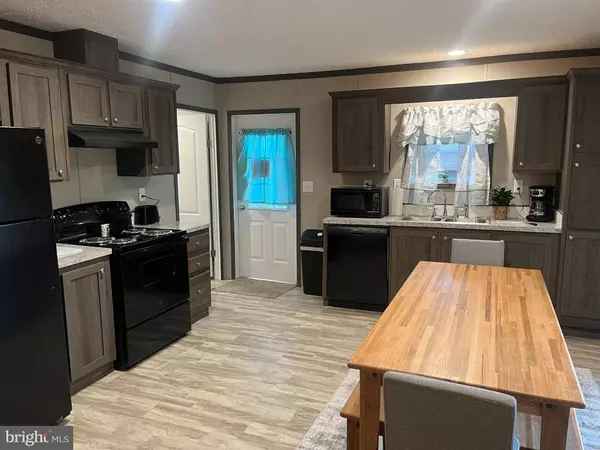 240 RIVER VALLEY, Rileyville, VA 22650