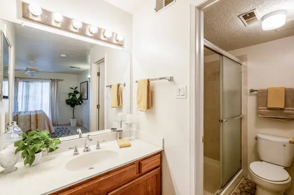 505 Oppenheimer DR #706, Los Alamos, NM 87544