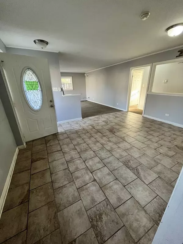 3001 Longfellow AVE, Hazel Crest, IL 60429