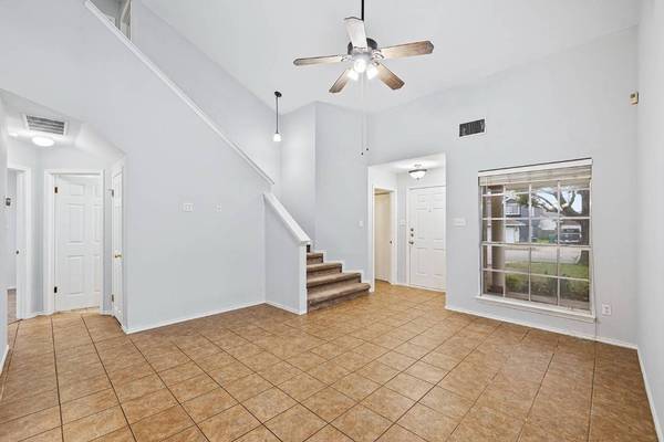 1020 Apple Cross DR, Pflugerville, TX 78660