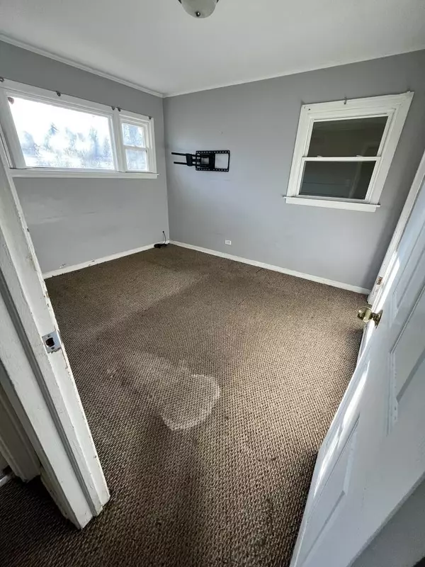 3001 Longfellow AVE, Hazel Crest, IL 60429