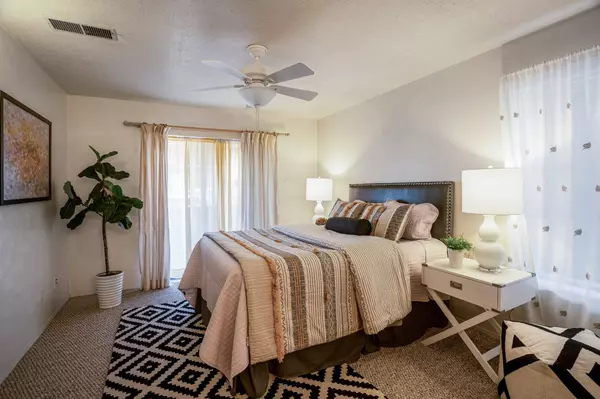 505 Oppenheimer DR #706, Los Alamos, NM 87544