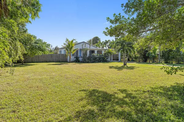 110 Wilson RD, Cloud Lake, FL 33406