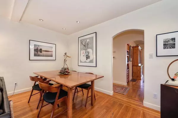 2974 Govan WAY, Sacramento, CA 95818