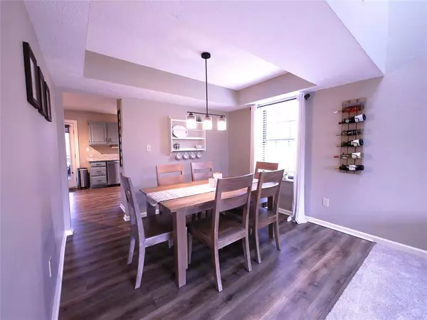 7328 Newbury CT, Fishers, IN 46038