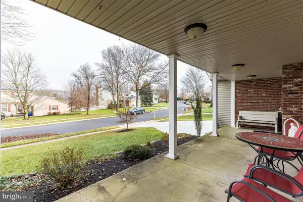 710 LINCOLN DR, Mount Laurel, NJ 08054