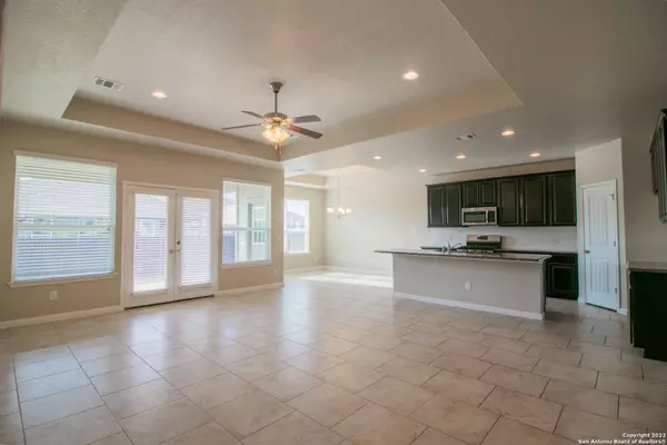 431 ESCARPMENT OAK, New Braunfels, TX 78130-4192