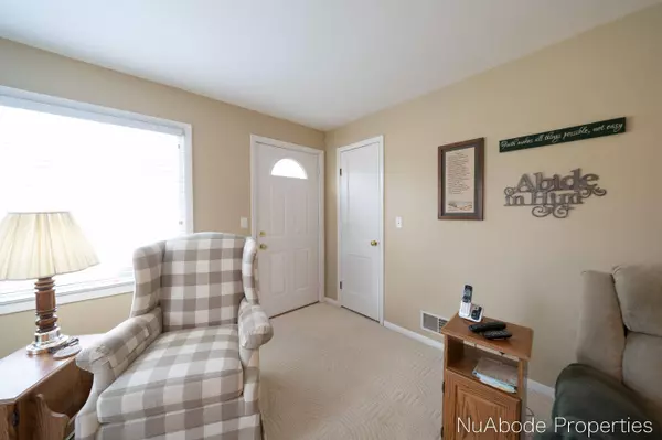 3266 30th SW Street, Grandville, MI 49418