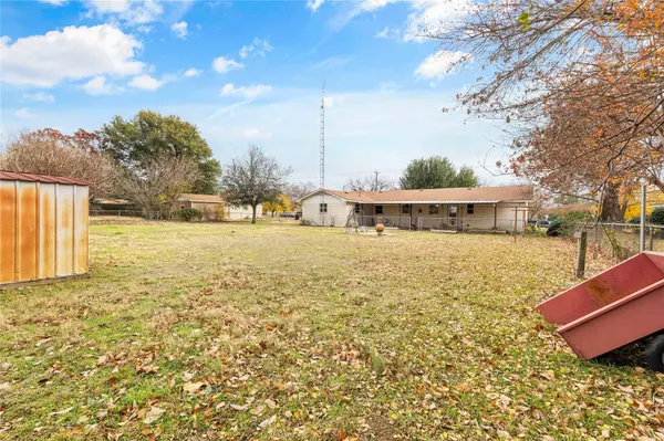 2823 Stafford Drive, Denison, TX 75020