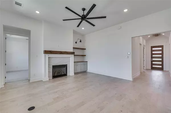 2418 Somercrest Place, Midlothian, TX 76065