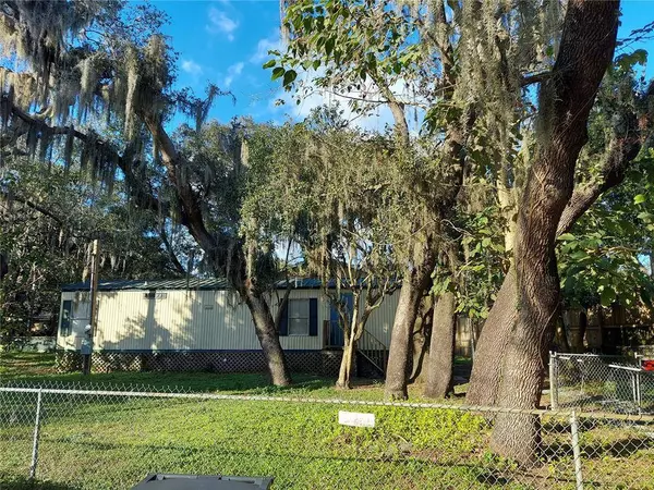 1904 N MOBILE VILLA DR