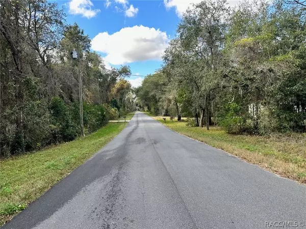 3072 E Timberwood CT, Hernando, FL 34442