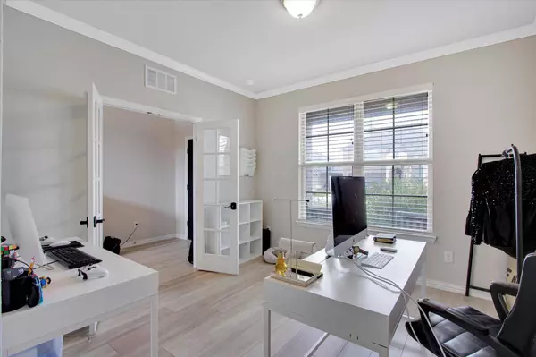 11820 Wulstone Road, Fort Worth, TX 76052