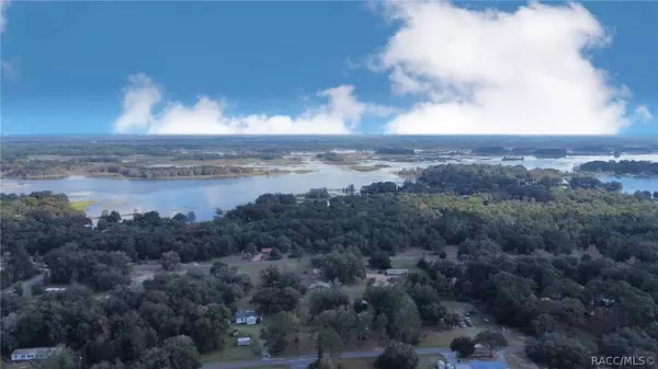 3072 E Timberwood CT, Hernando, FL 34442