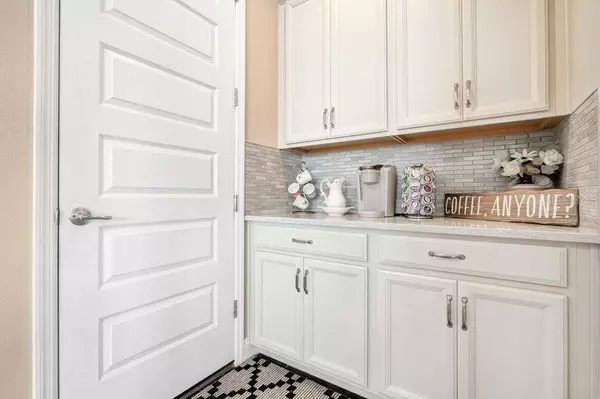 223 VENETIAN PALMS BLVD, New Smyrna Beach, FL 32168