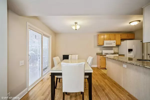 437 Spaulding RD #437, Bartlett, IL 60103