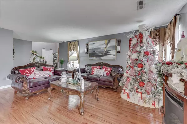 1101 Tomahawk PL, Martinsville, IN 46151