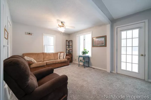 1512 Holton Road, Muskegon, MI 49444