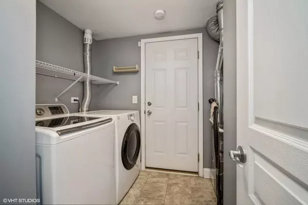 437 Spaulding RD #437, Bartlett, IL 60103