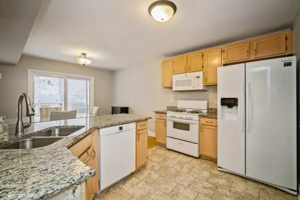 437 Spaulding RD #437, Bartlett, IL 60103