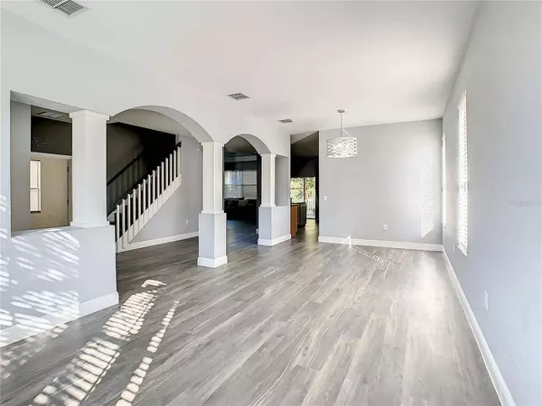 9977 OAK CREST RD, Orlando, FL 32829