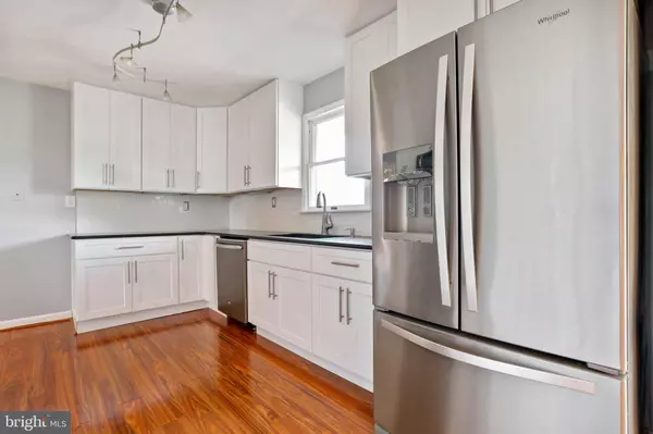 121 LONE OAK RD, Ranson, WV 25438