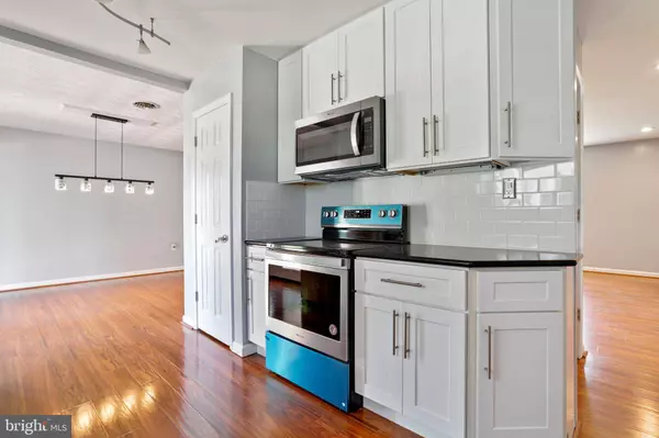 121 LONE OAK RD, Ranson, WV 25438