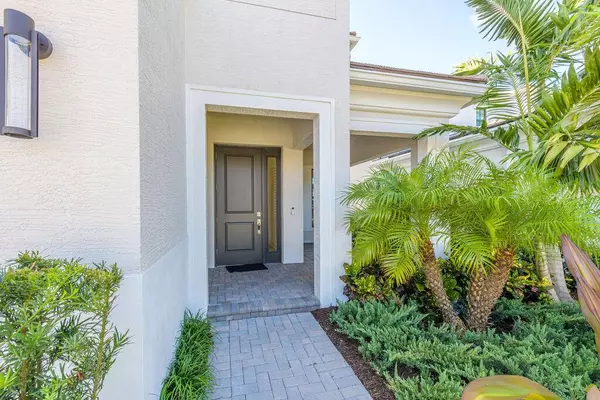 13161 Faberge PL, Palm Beach Gardens, FL 33418