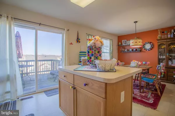 104 RAPHAEL CT, Martinsburg, WV 25403