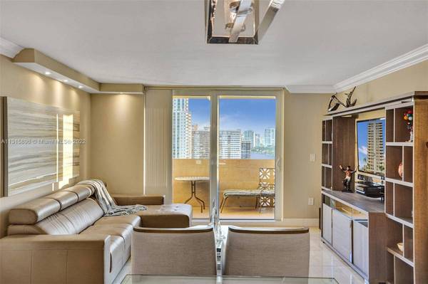1833 S Ocean Dr #1704, Hallandale Beach, FL 33009