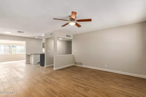 3519 W ORCHID Lane, Phoenix, AZ 85051