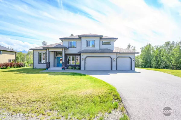 6020 E Fetlock DR, Wasilla, AK 99654