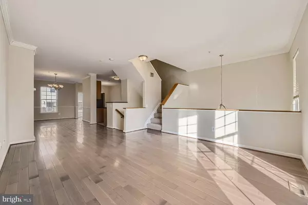 680 SEAWAVE CT, Middle River, MD 21220