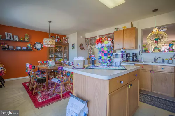 104 RAPHAEL CT, Martinsburg, WV 25403