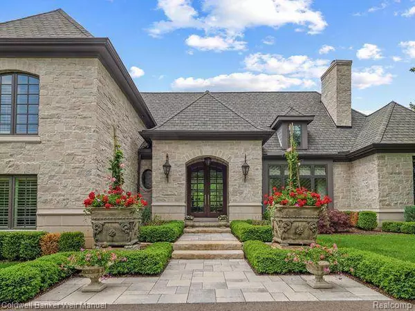 570 RUDGATE Road, Bloomfield Hills, MI 48304