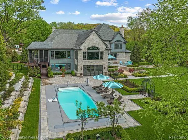 570 RUDGATE Road, Bloomfield Hills, MI 48304