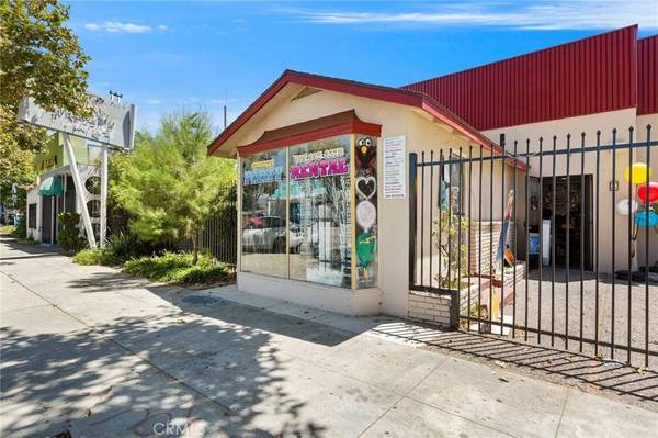 450 W Holt AVE, Pomona, CA 91768