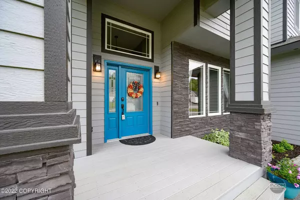 6020 E Fetlock DR, Wasilla, AK 99654